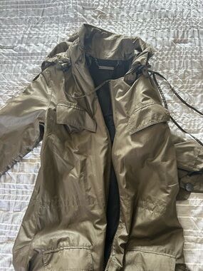 Lightweight Olive Hooded Anorak Jacket for Women